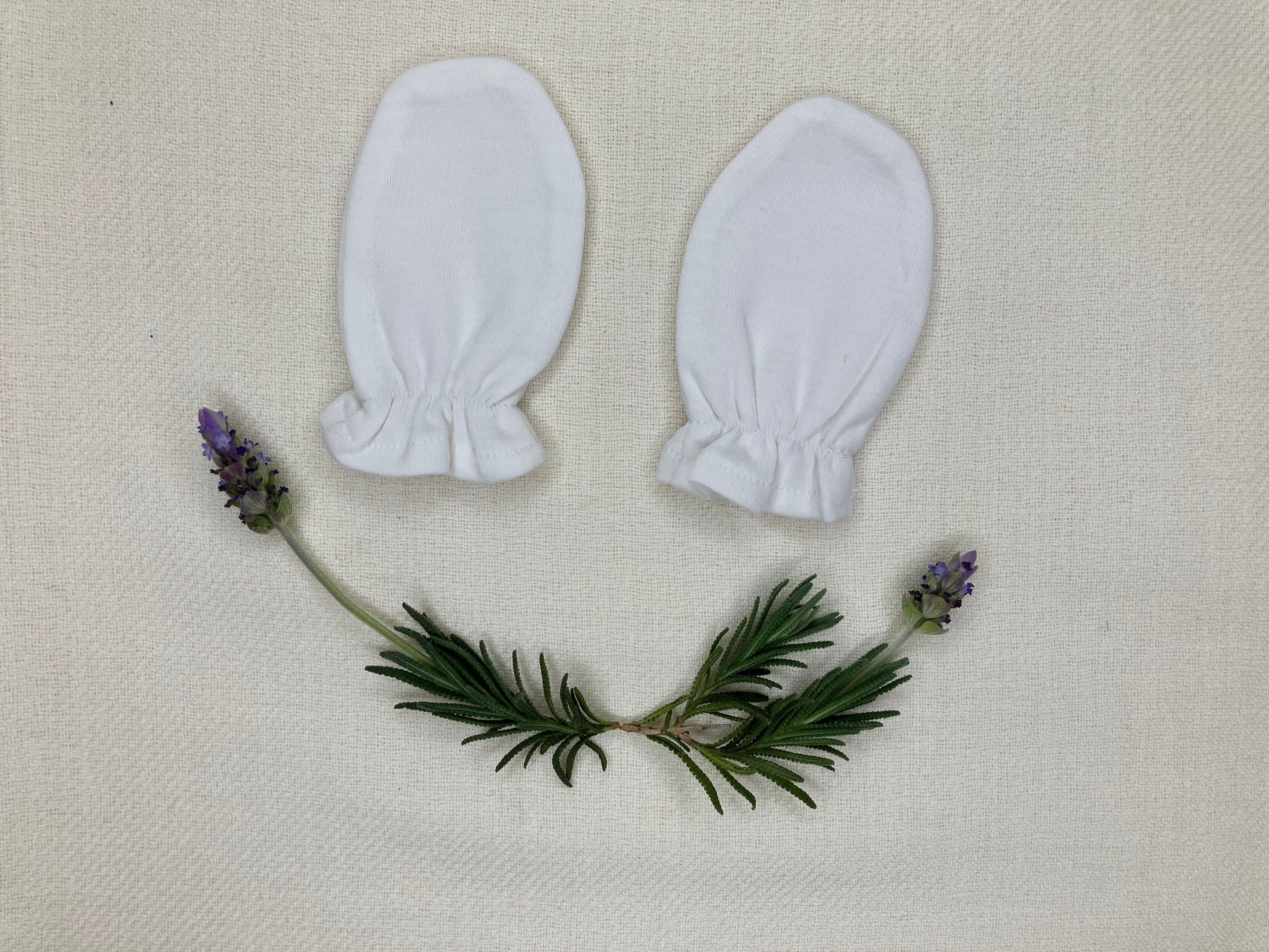 Mitones Carezze di Luna Riso di Luna en algodón pima blanco natural.